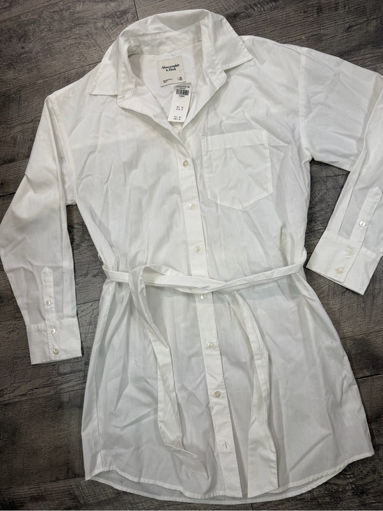 Abercrombie & Fitch Dresses & Skirts - Small NWT Abercrombie & Fitch White Tie-Waist Button Shirt Dress
